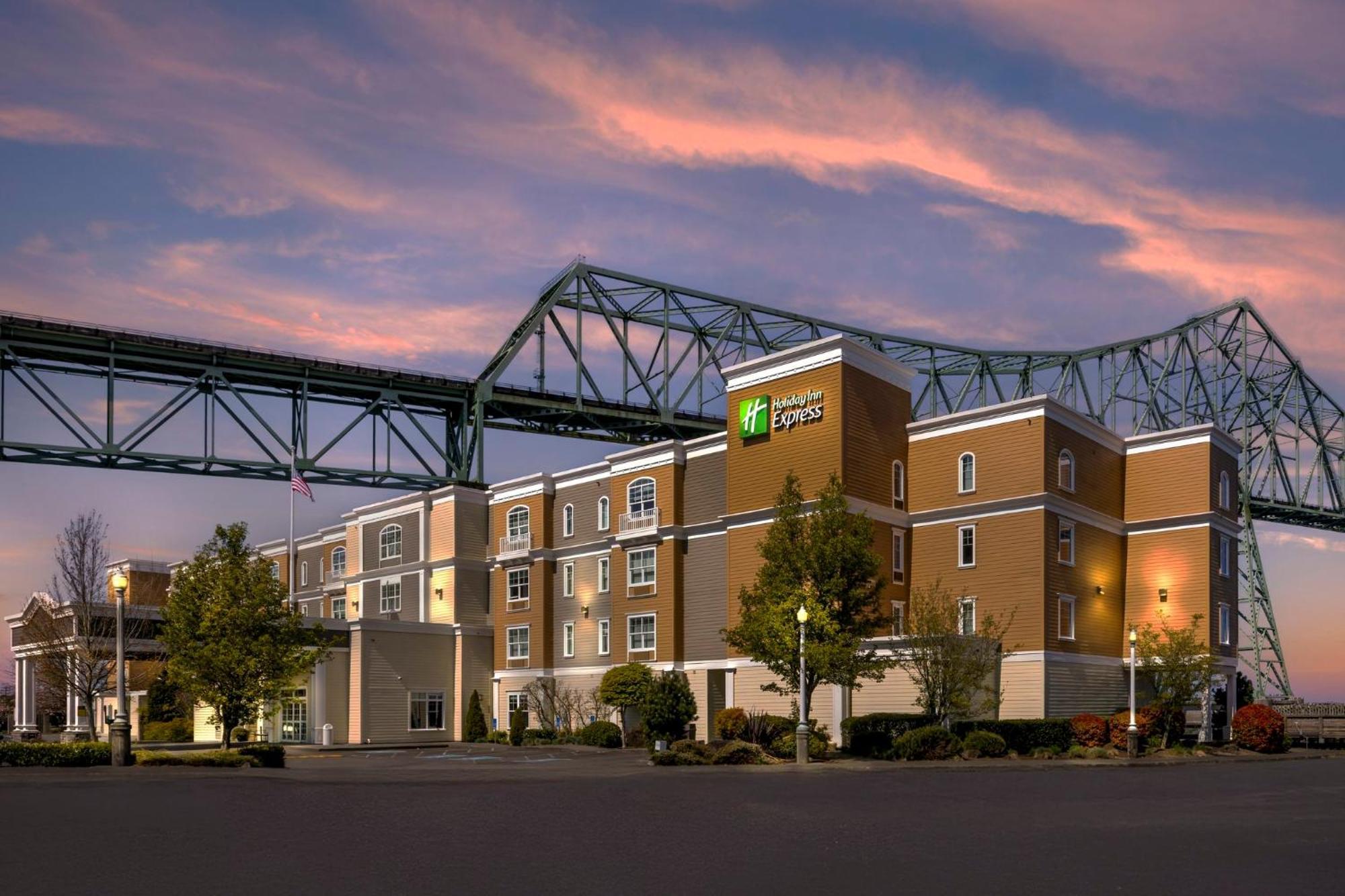 Holiday Inn Express Hotel & Suites Astoria By Ihg Zewnętrze zdjęcie