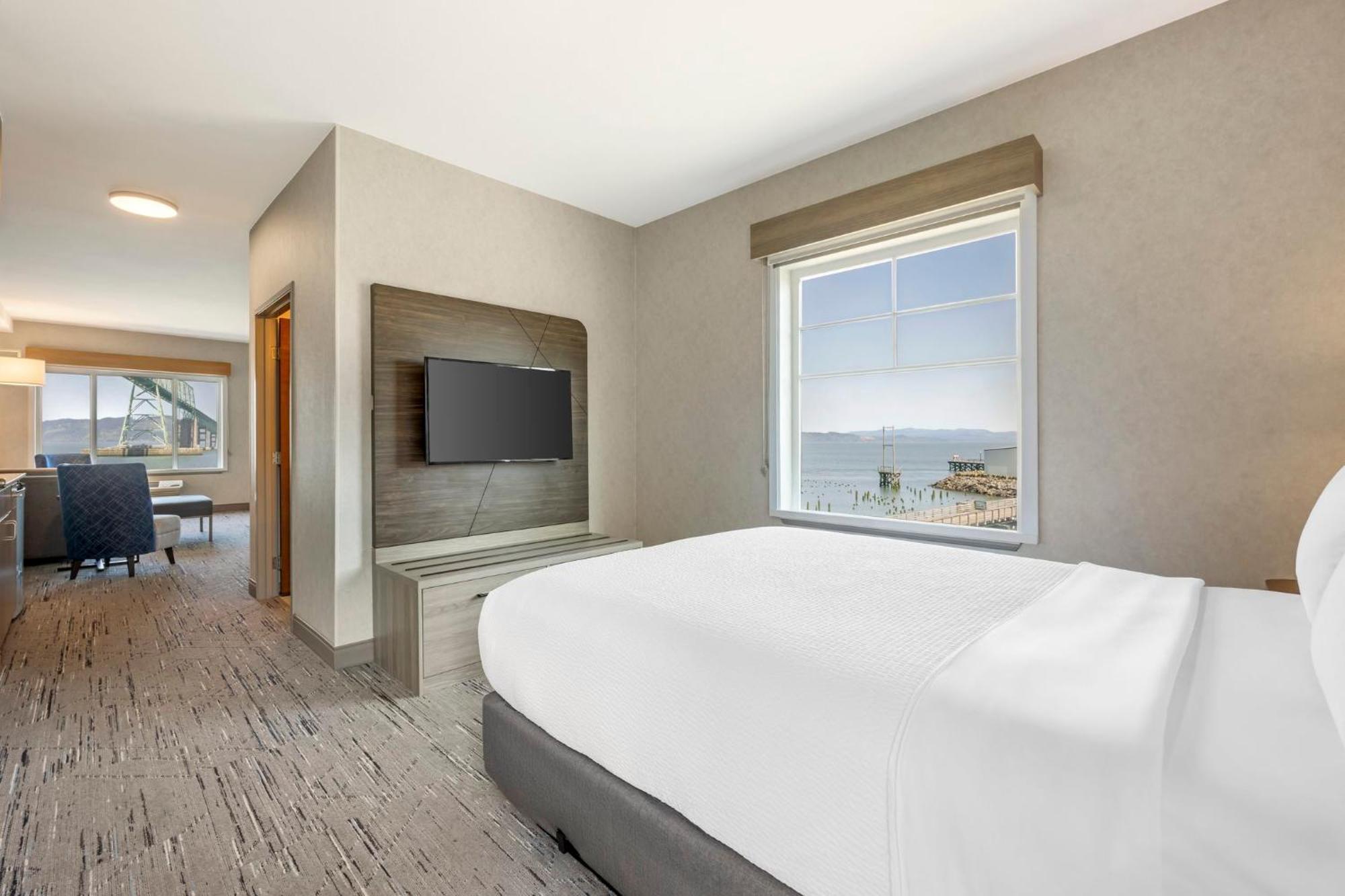 Holiday Inn Express Hotel & Suites Astoria By Ihg Zewnętrze zdjęcie