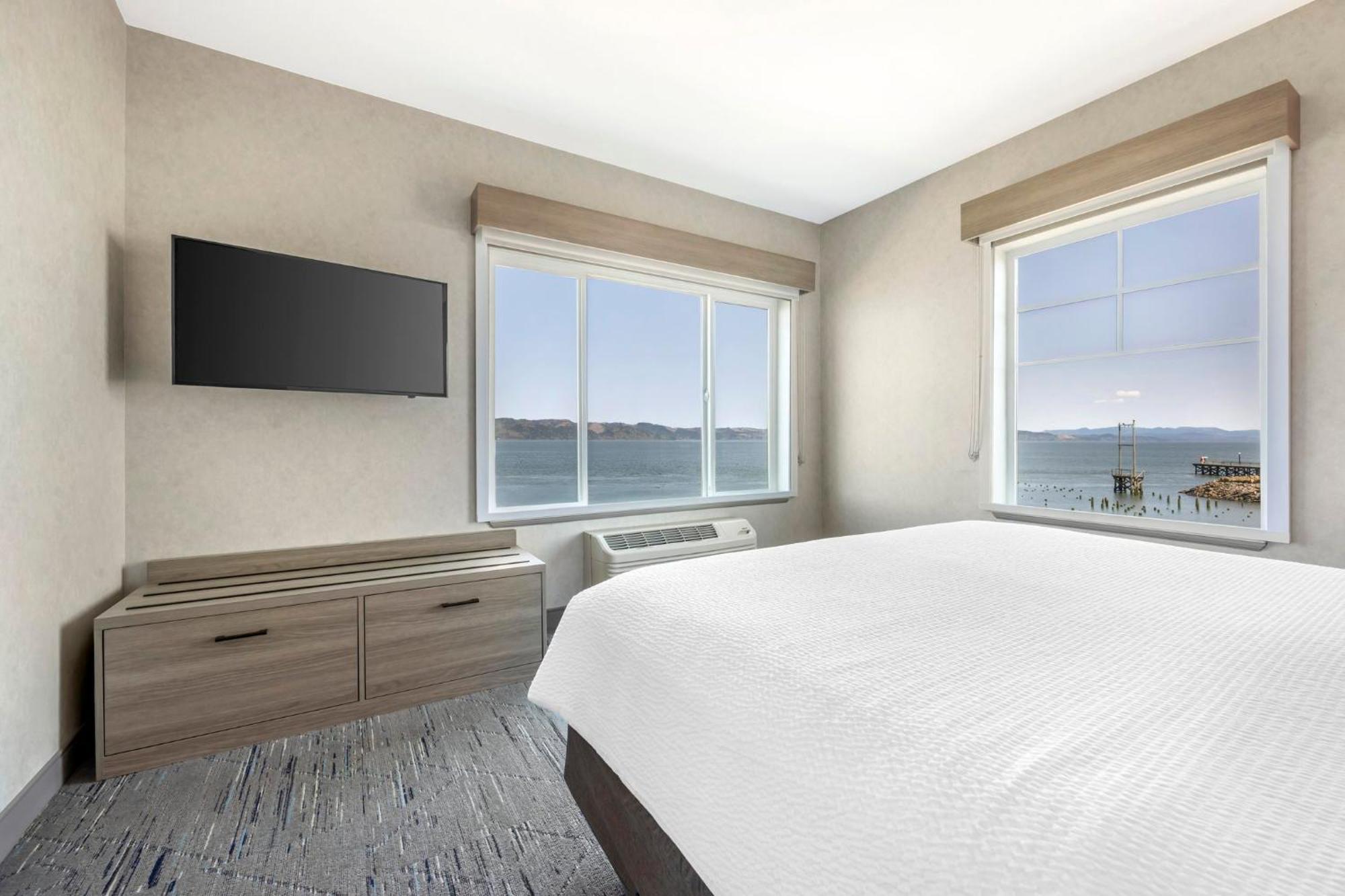 Holiday Inn Express Hotel & Suites Astoria By Ihg Zewnętrze zdjęcie
