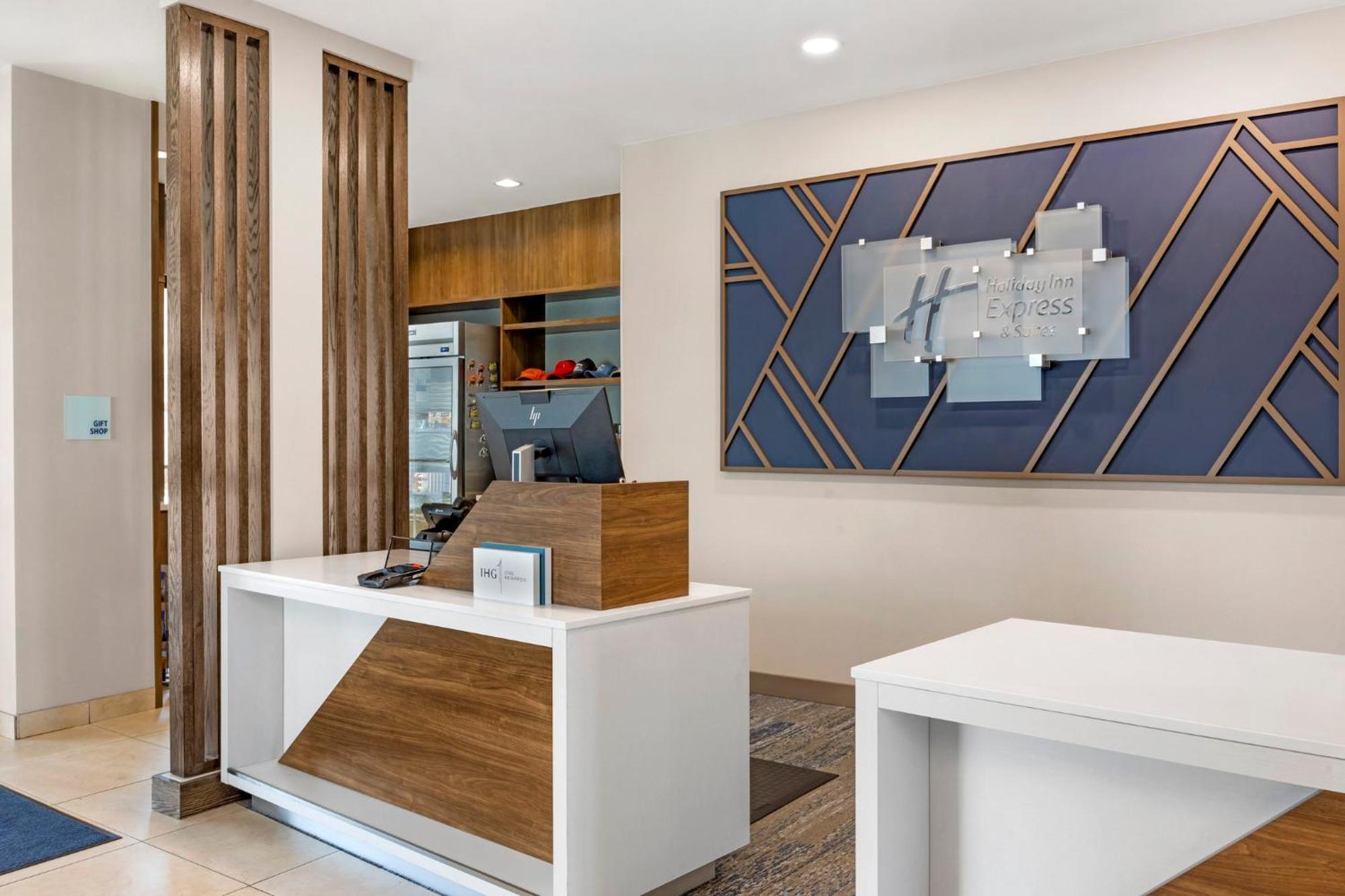 Holiday Inn Express Hotel & Suites Astoria By Ihg Zewnętrze zdjęcie